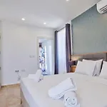 Luxury 4-bedroom Duplex With Stunning Sea Views Private Terrace And Jacuzzi