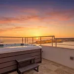 Luxury 4-bedroom Duplex With Stunning Sea Views Private Terrace And Jacuzzi