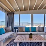 Luxury 4-bedroom Duplex With Stunning Sea Views Private Terrace And Jacuzzi * La Valette