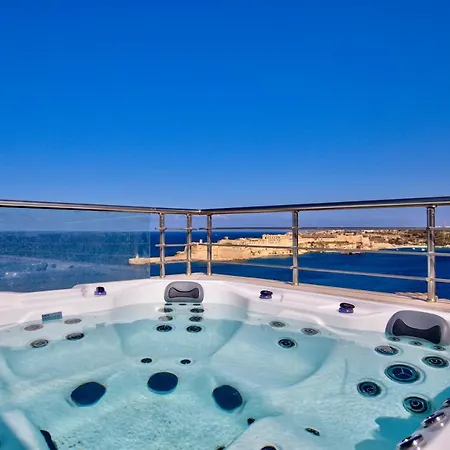 Apartment Luxury 4-bedroom Duplex With Stunning Sea Views Private Terrace And Jacuzzi Valletta