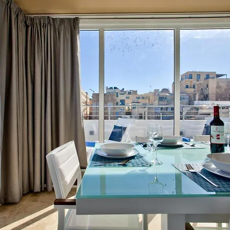 Luxury 4-bedroom Duplex With Stunning Sea Views Private Terrace And Jacuzzi Apartamento