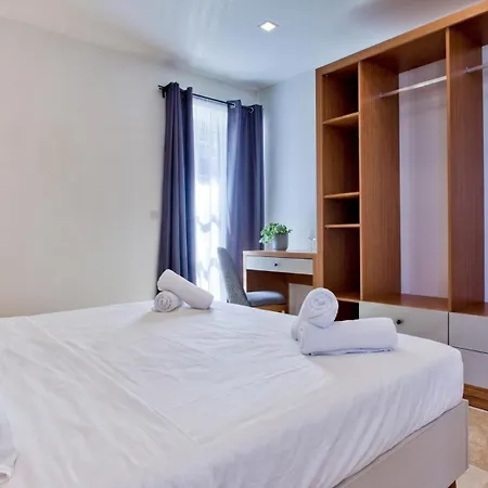 Appartement Luxury 4-bedroom Duplex With Stunning Sea Views Private Terrace And Jacuzzi *