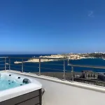 Luxury 4-bedroom Duplex With Stunning Sea Views Private Terrace And Jacuzzi *