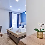 Luxury 4-bedroom Duplex With Stunning Sea Views Private Terrace And Jacuzzi Lejlighed *