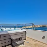 Luxury 4-bedroom Duplex With Stunning Sea Views Private Terrace And Jacuzzi Valletta