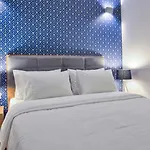 Luxury 4-bedroom Duplex With Stunning Sea Views Private Terrace And Jacuzzi *