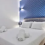 Luxury 4-bedroom Duplex With Stunning Sea Views Private Terrace And Jacuzzi Valletta