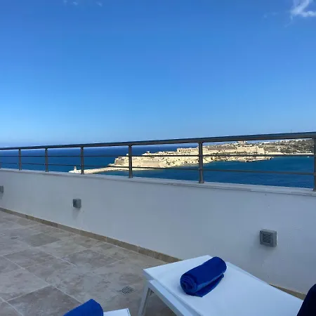 公寓 Luxury 4-bedroom Duplex With Stunning Sea Views Private Terrace And Jacuzzi 瓦莱塔