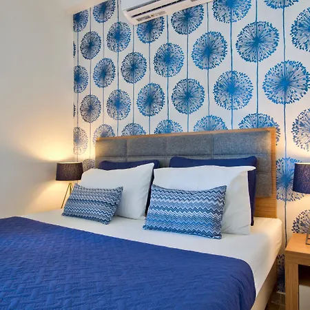 Luxury 4-bedroom Duplex With Stunning Sea Views Private Terrace And Jacuzzi 瓦莱塔