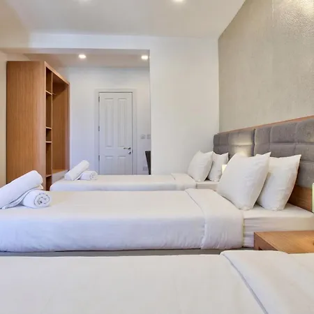 شقة Luxury 4-bedroom Duplex With Stunning Sea Views Private Terrace And Jacuzzi فاليتا