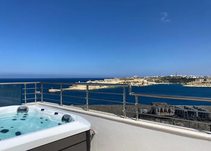 Luxury 4-bedroom Duplex With Stunning Sea Views Private Terrace And Jacuzzi *