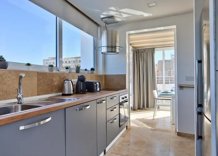 Luxury 4-bedroom Duplex With Stunning Sea Views Private Terrace And Jacuzzi Apartment *