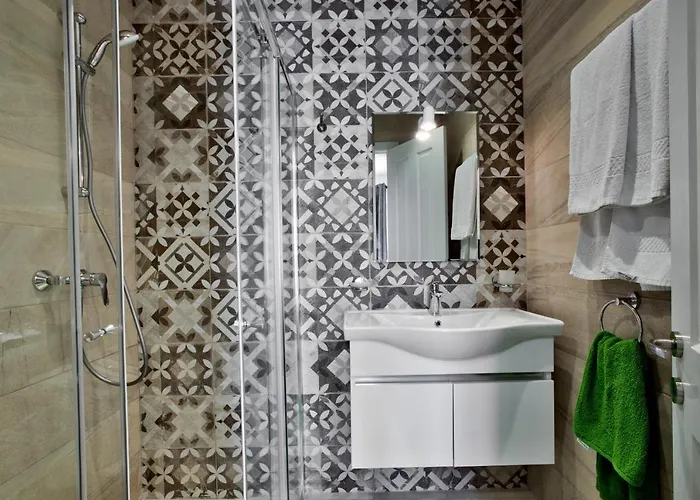 Luxury 4-bedroom Duplex With Stunning Sea Views Private Terrace And Jacuzzi * Valletta