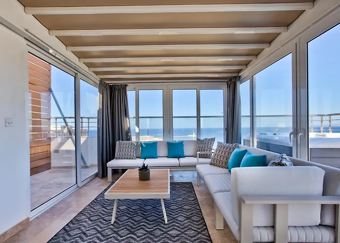Daire Luxury 4-bedroom Duplex With Stunning Sea Views Private Terrace And Jacuzzi Valletta