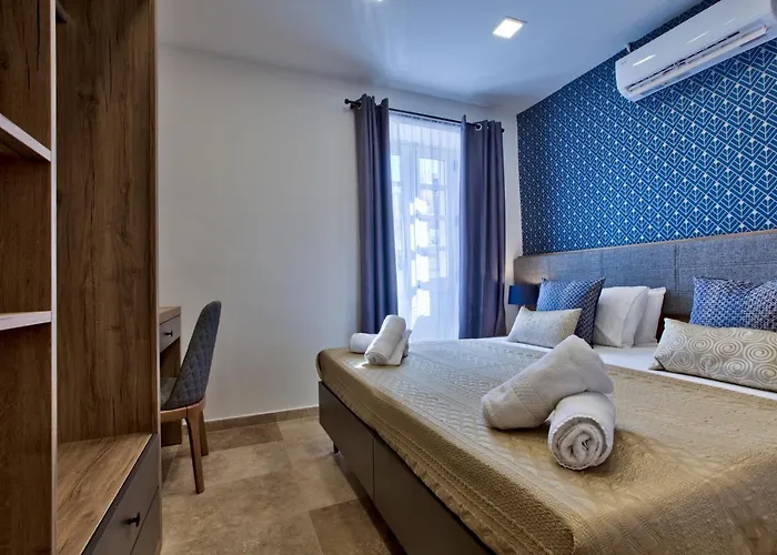 Luxury 4-bedroom Duplex With Stunning Sea Views Private Terrace And Jacuzzi